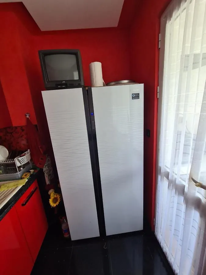 Super Luxury Room For Two In The Center Of Burgas Homestay
